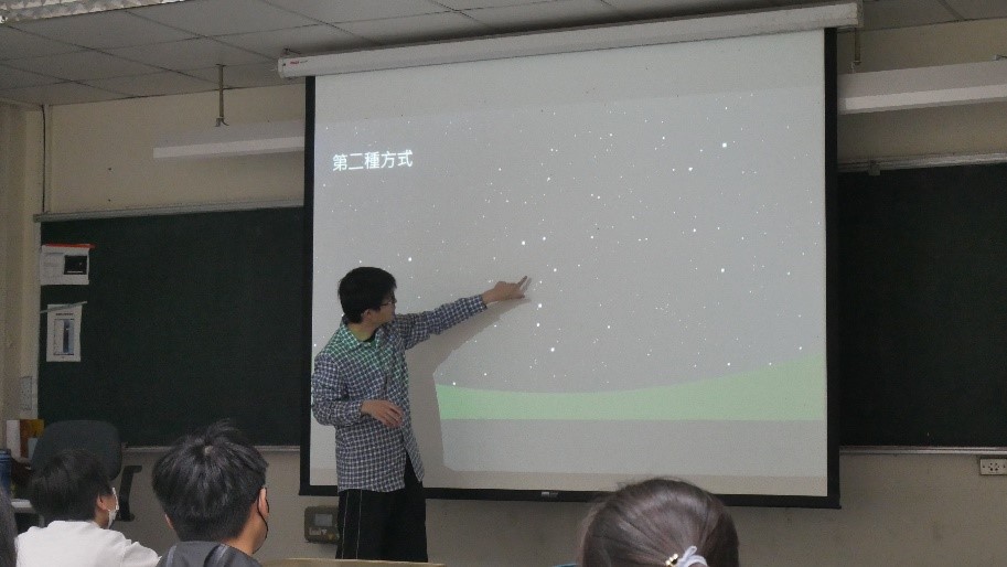 錢昕 中央大學演講